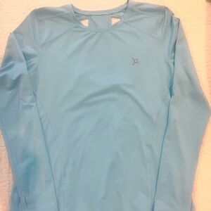 Orangetheory Aqua colored top witn thumb holes
